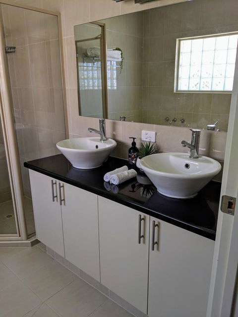Ochre Point Beach House On Moana Seafront - VIC Tourism 10