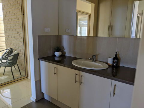 Ochre Point Beach House On Moana Seafront - VIC Tourism 13