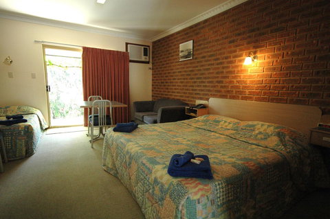 Burra Motor Inn - VIC Tourism 42