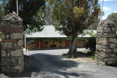 Burra Motor Inn - VIC Tourism 13