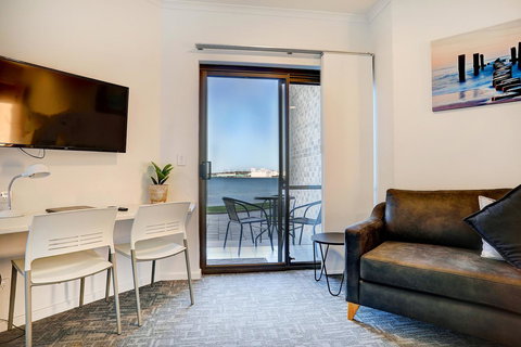 Limani Motel - VIC Tourism 37