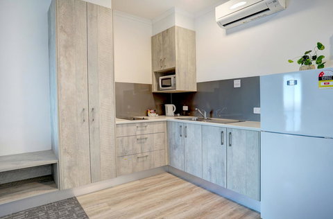 Limani Motel - VIC Tourism 20