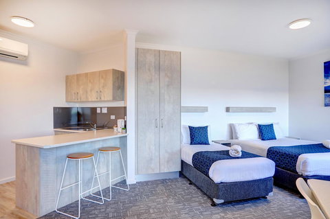 Limani Motel - VIC Tourism 40