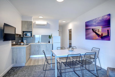 Limani Motel - VIC Tourism 10