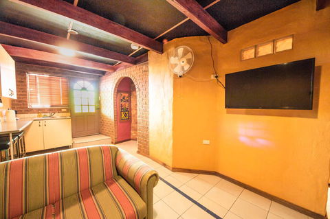The Underground Motel - VIC Tourism 16