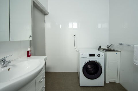 City Centre Motel Hotel - VIC Tourism 26
