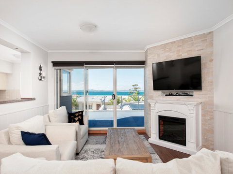 Ramada Resort By Wyndham Shoal Bay - VIC Tourism 10