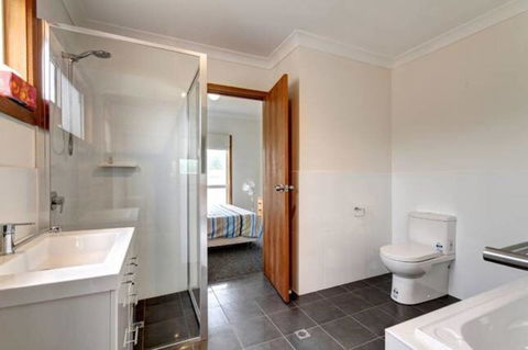 SeaWatch-Sea Views - VIC Tourism 8