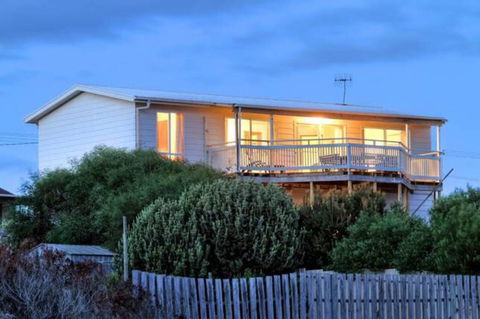 SeaWatch-Sea Views - VIC Tourism 0