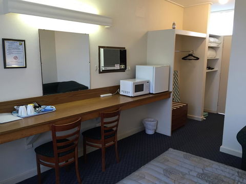 Blue Lake Motel - VIC Tourism 3