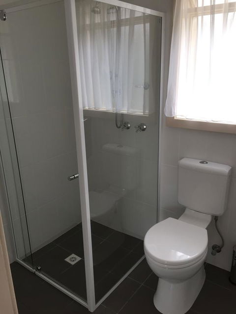 Blue Lake Motel - VIC Tourism 17