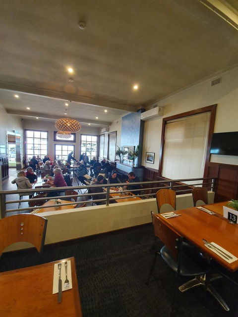 Pier Hotel Port Lincoln - VIC Tourism 8