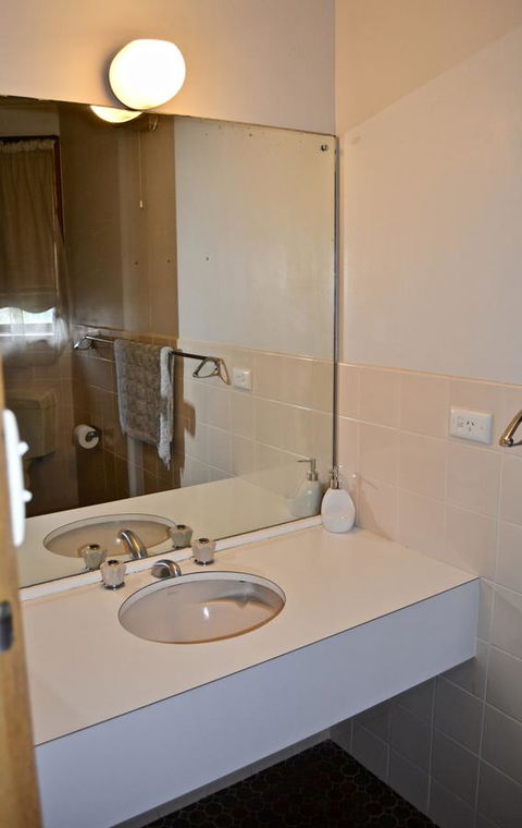 Dolphinview - VIC Tourism 8