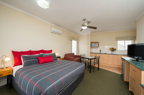 Breakfree Port Pirie - VIC Tourism 20