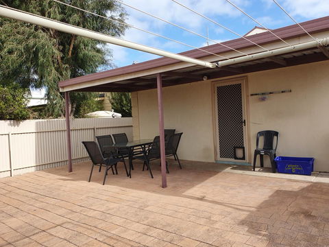 Super Central Location - VIC Tourism 12