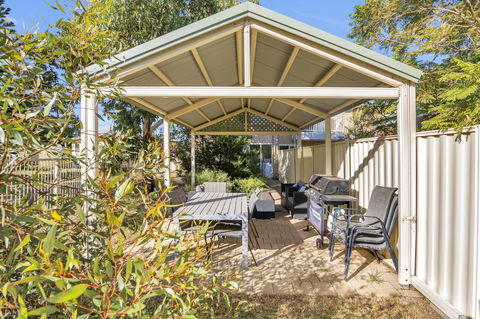 The Lighthouse - Port Willunga - C21 SouthCoast Holidays - VIC Tourism 14