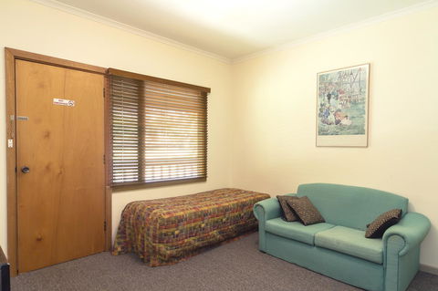 Second Valley Motel - VIC Tourism 12