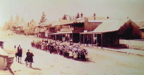 Wallace Lodge - PID-STRA-16871 - VIC Tourism 8