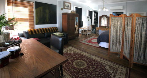 Wallace Lodge - PID-STRA-16871 - VIC Tourism 0