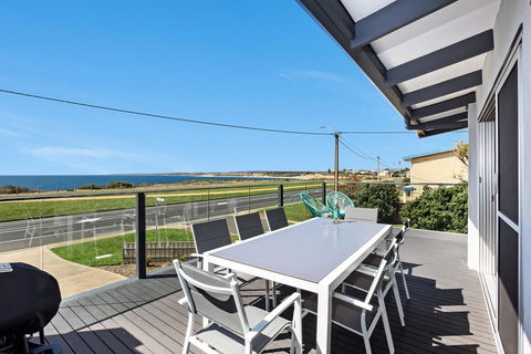 Sorrento - Aldinga Beach - VIC Tourism 17