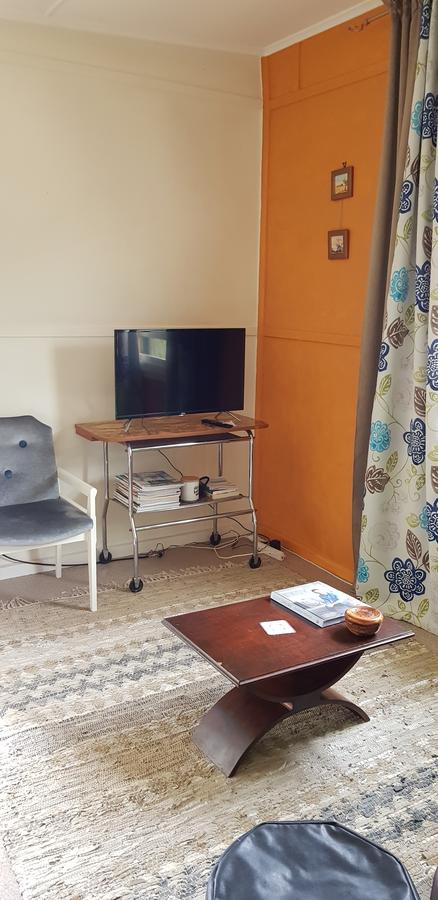 Sinclair Cottage - VIC Tourism 8