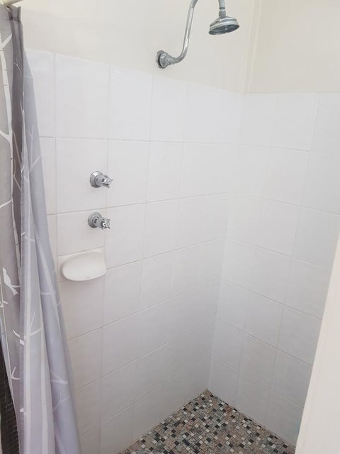 Sinclair Cottage - VIC Tourism 16