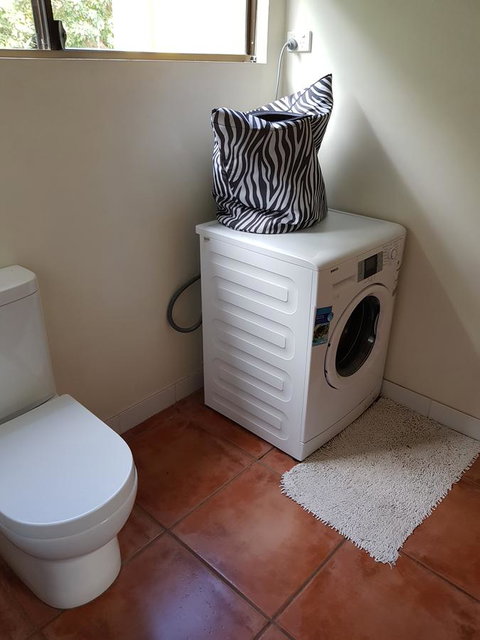 Sinclair Cottage - VIC Tourism 17