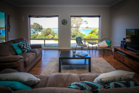 Waterfront On Osprey - VIC Tourism 2