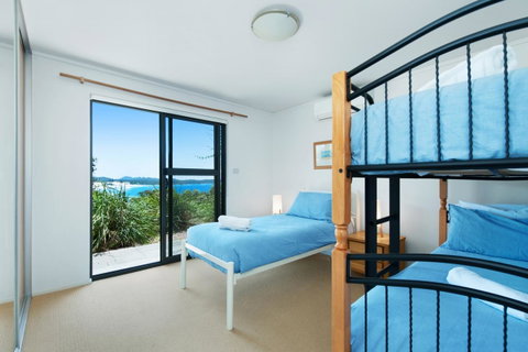 One Mile Retreat - VIC Tourism 9