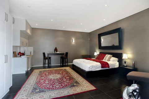 Esplanade Escape - VIC Tourism 33