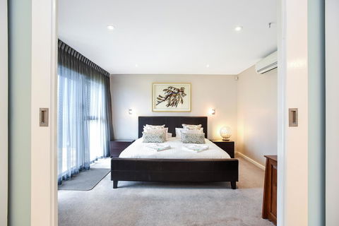 Esplanade Escape - VIC Tourism 35