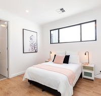 Brand new affordable luxury 3 bedroom 3 bathrooms house close to Adelaide city Chinatown beach Adelaide Airport - VIC Tourism