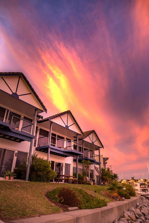 Marina Reflections - VIC Tourism 6