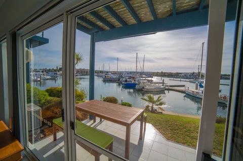 Marina Reflections - VIC Tourism 7