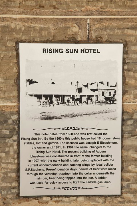 The Rising Sun Hotel - VIC Tourism 3