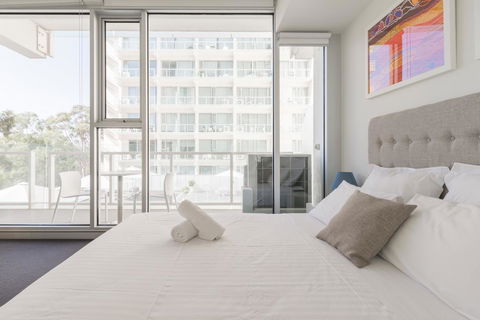 Ther-Rich Elegant 1BR Apartment In Walkerville - VIC Tourism 2