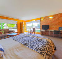 Country Roads Motor Inn Naracoorte - VIC Tourism