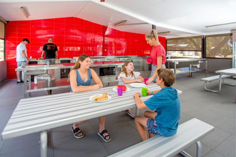 BIG4 Renmark Riverfront Holiday Park - VIC Tourism 43