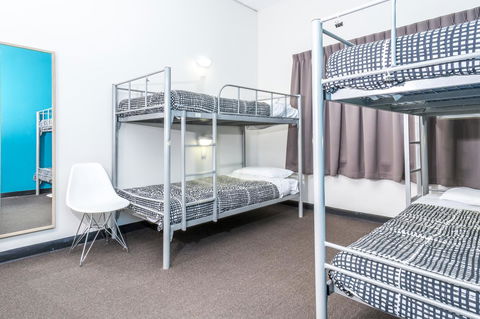 YHA Adelaide Central - VIC Tourism 33