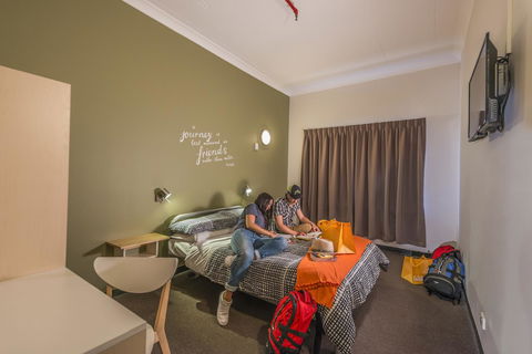 YHA Adelaide Central - VIC Tourism 39