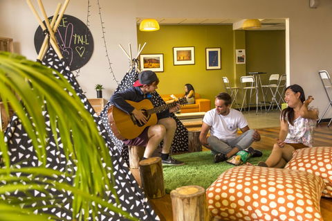 YHA Adelaide Central - VIC Tourism 26
