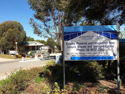 Ardrossan Caravan Park - VIC Tourism 0