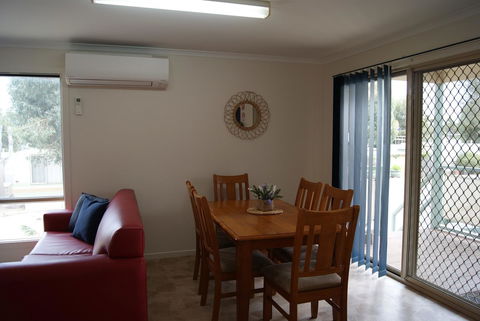 Ardrossan Caravan Park - VIC Tourism 12