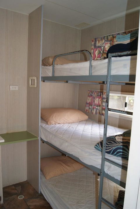 Ardrossan Caravan Park - VIC Tourism 16