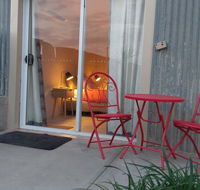 Desert Gum Retreat Gough St - VIC Tourism