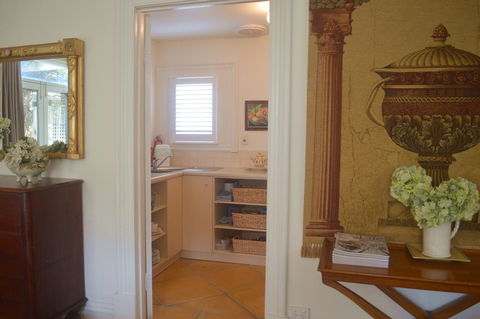 Athelney Cottage Bed And Breakfast - VIC Tourism 24
