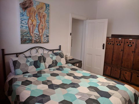Glenelg 3 Bedroom Apartment - VIC Tourism 23