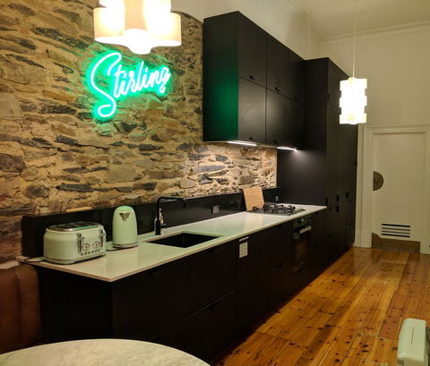 Glenelg 3 Bedroom Apartment - VIC Tourism 13