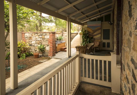 Yankalilla Bay Homestead - VIC Tourism 5