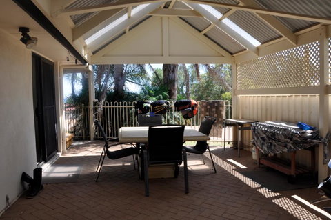 The Club House - VIC Tourism 1